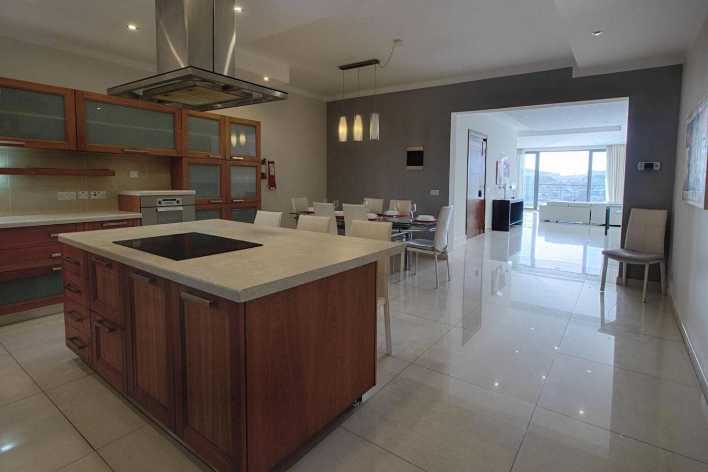 The Strand Apartments By Homely Sliema Exterior foto
